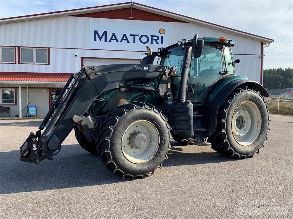 Valtra T234 Direct الجرارات