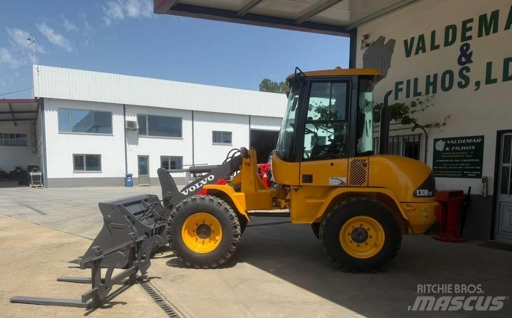 Volvo L 30 B, L30 لوادر بعجل