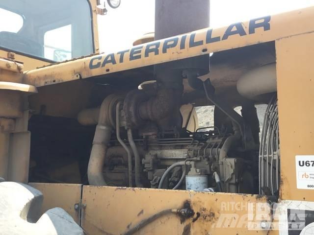 CAT 980 B لوادر بعجل
