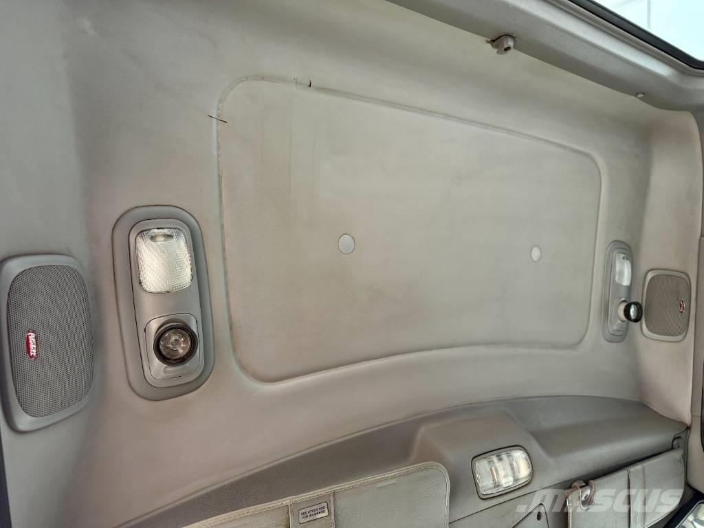 Peterbilt 388 وحدات الجر