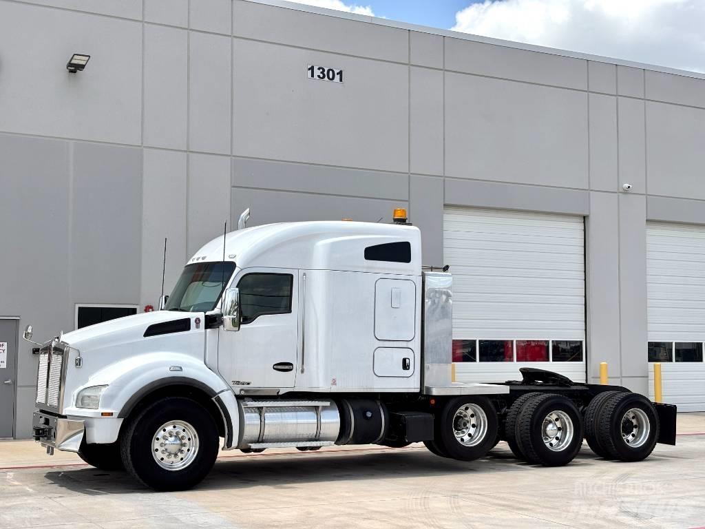 Kenworth T 880 وحدات الجر