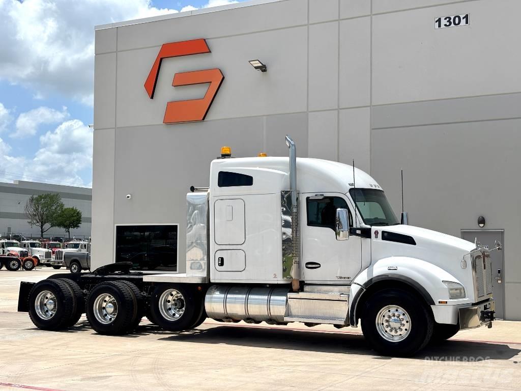 Kenworth T 880 وحدات الجر
