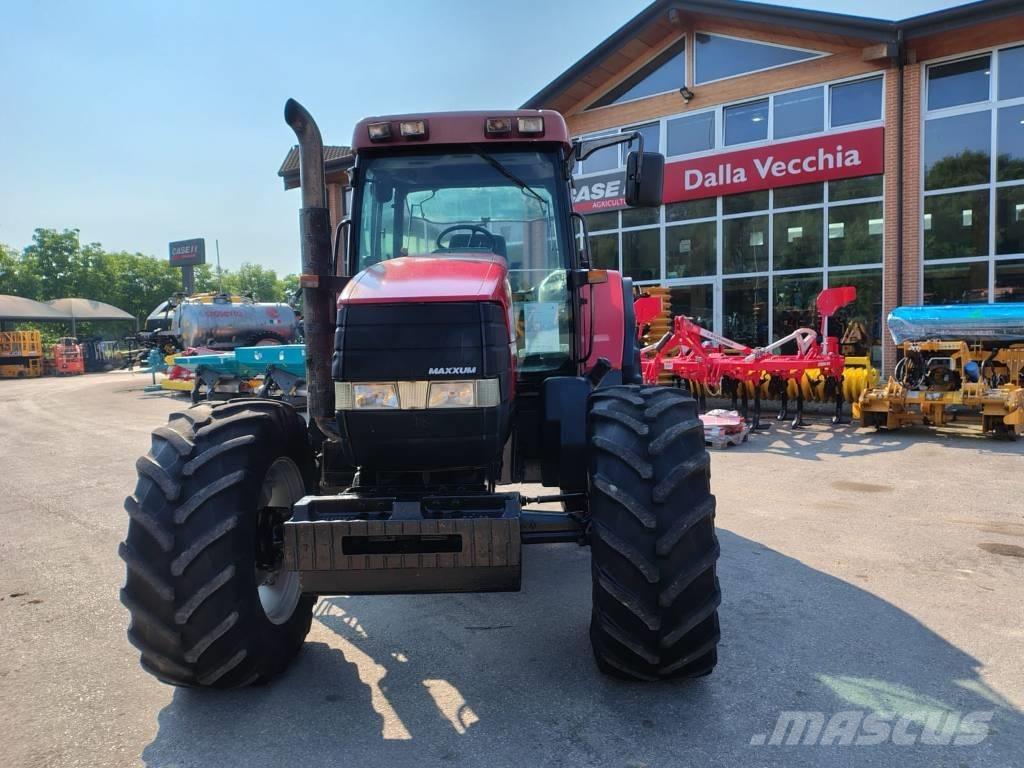 Case IH MX 135 الجرارات