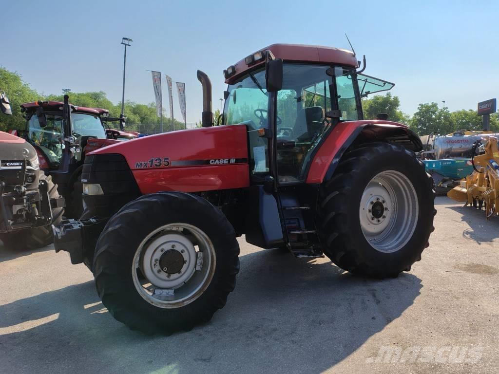 Case IH MX 135 الجرارات