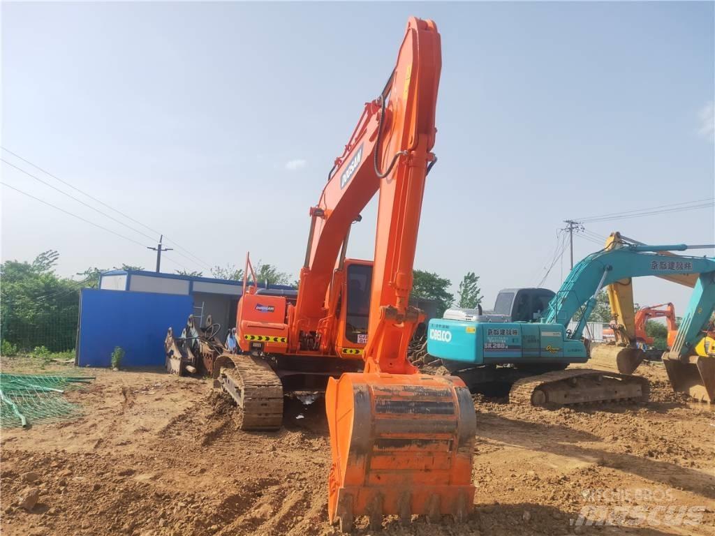 Doosan DH 220 LC-7 حفارات زحافة