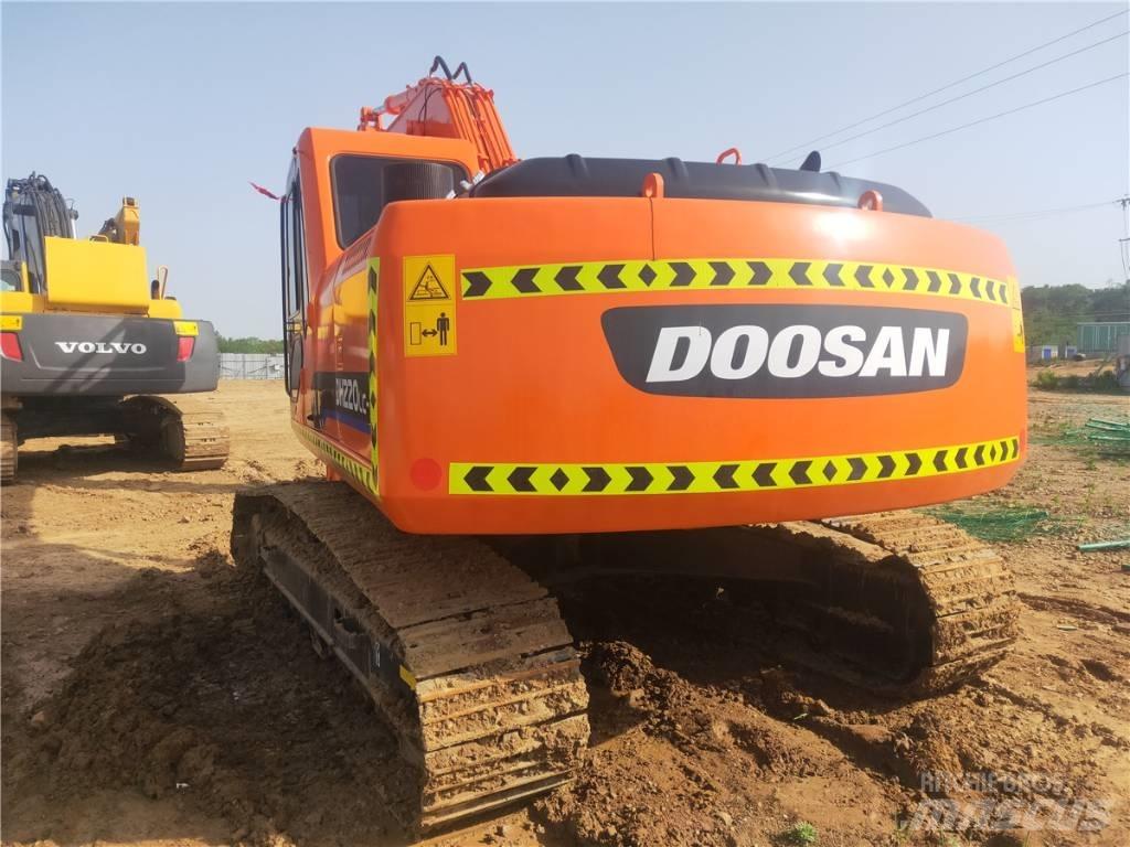 Doosan DH 220 LC-7 حفارات زحافة