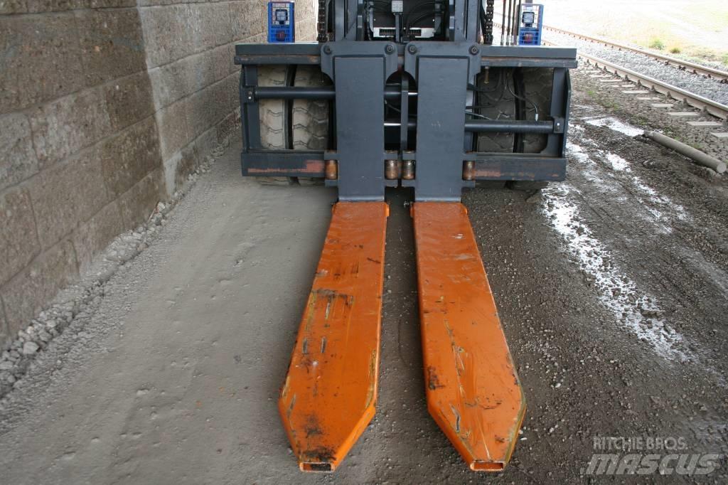 Kalmar DC 16-1200 شاحنات الديزل