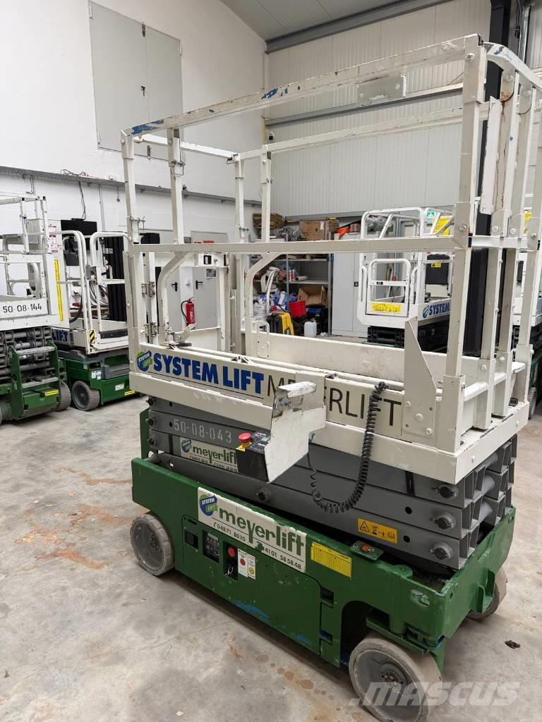 Genie GS 1932 رافعات مقصية الشكل