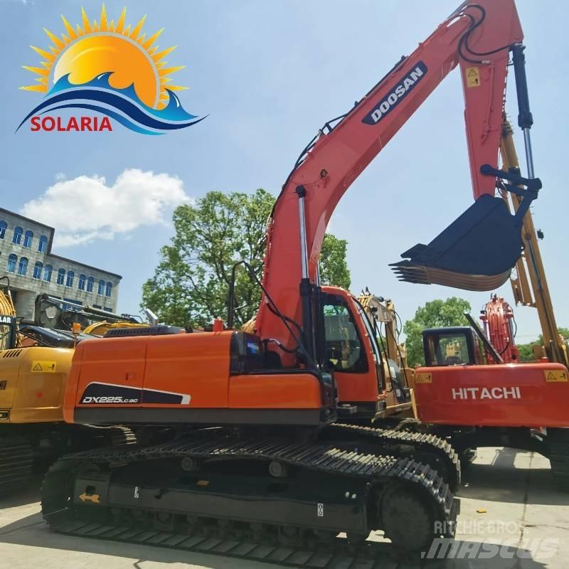 Doosan dx225lc-9c حفارات زحافة