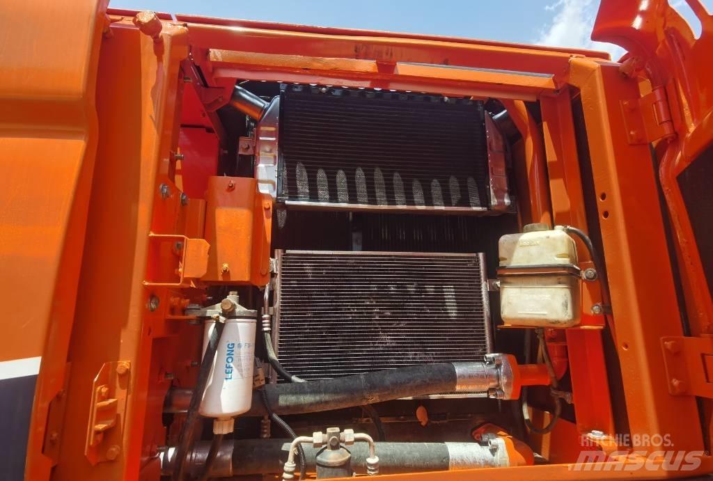 Doosan dx225lc-9c حفارات زحافة