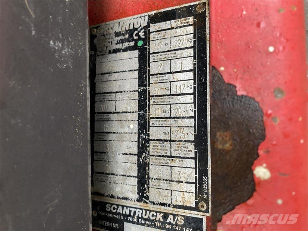 Manitou 78SEC رافعات مقصية الشكل