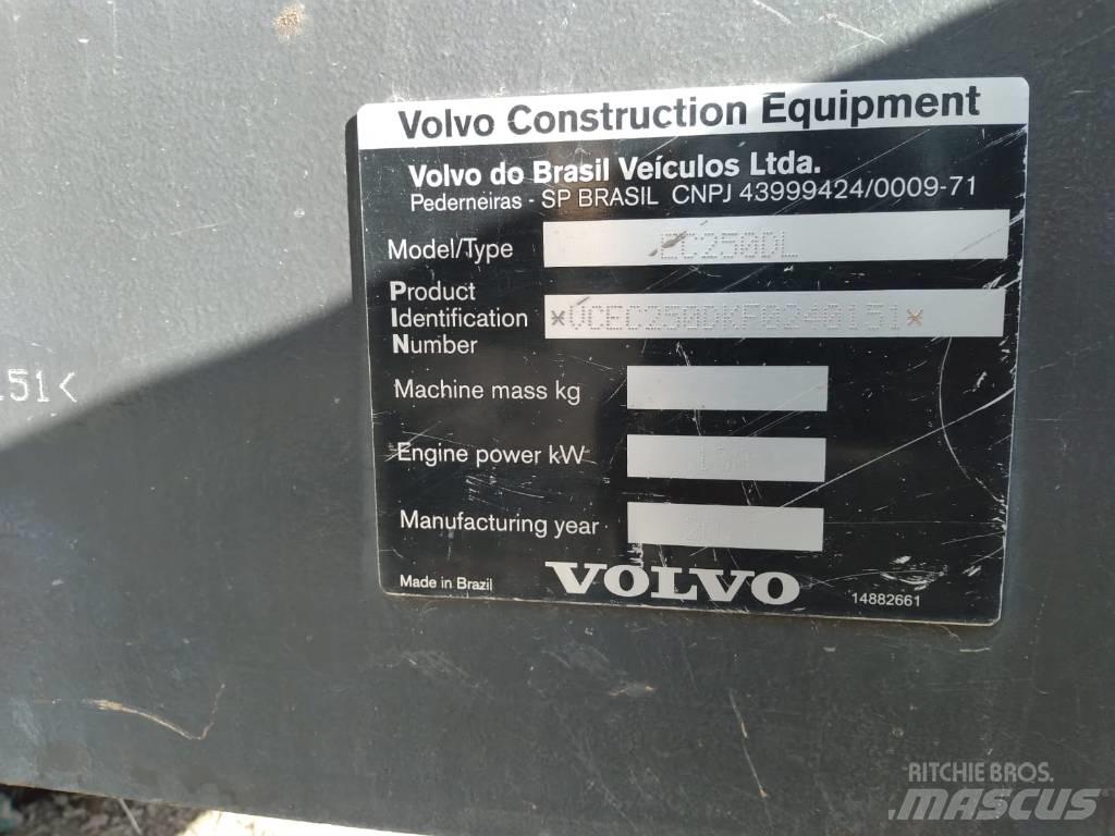 Volvo EC 250 D L حفارات زحافة
