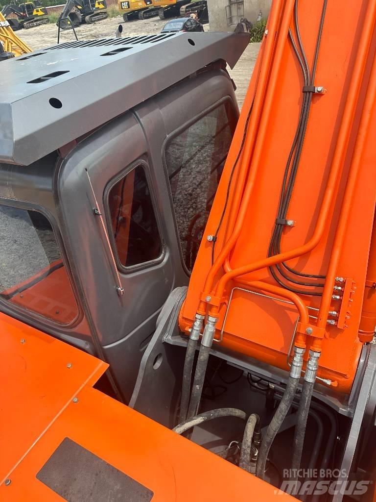 Hitachi ZX 350 حفارات زحافة
