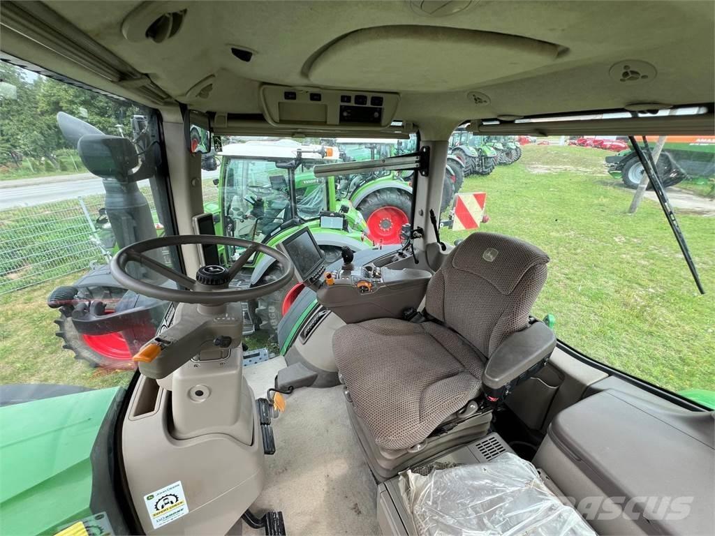 John Deere 7310 R الجرارات