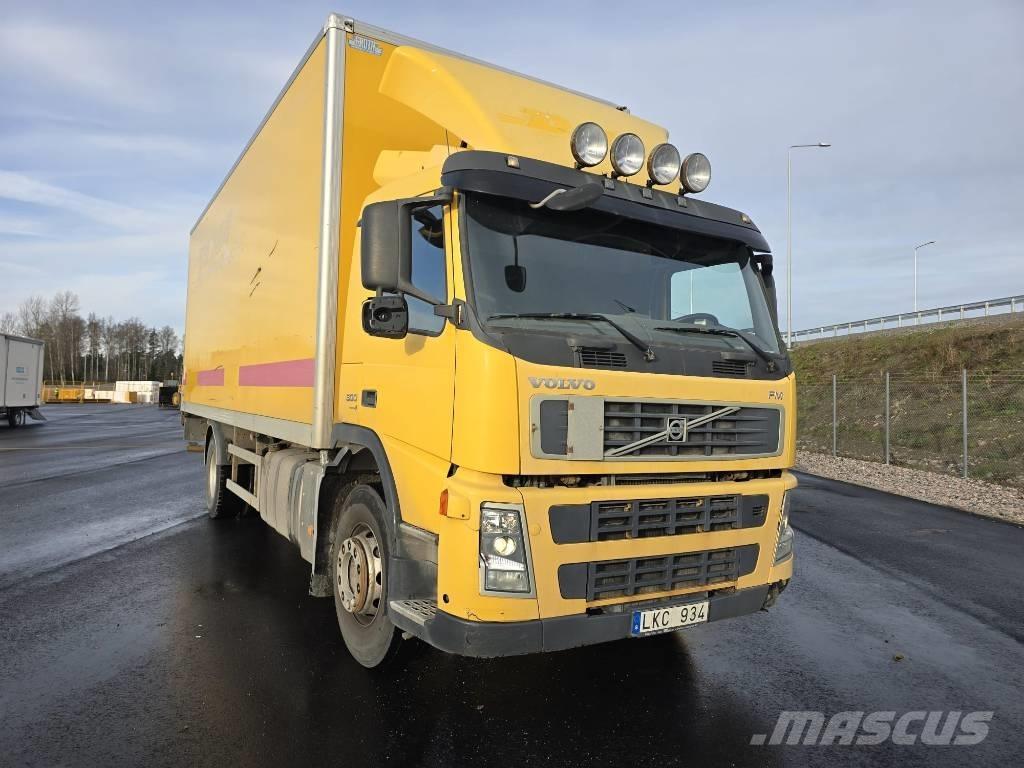 Volvo FM 300 شاحنات ذات هيكل صندوقي