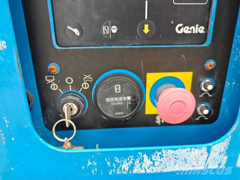 Genie GS 3369 4x4 رافعات مقصية الشكل