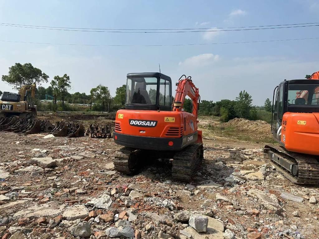 Doosan DH 55 حفارات صغيرة أقل من 7 طن (حفارات صغيرة)