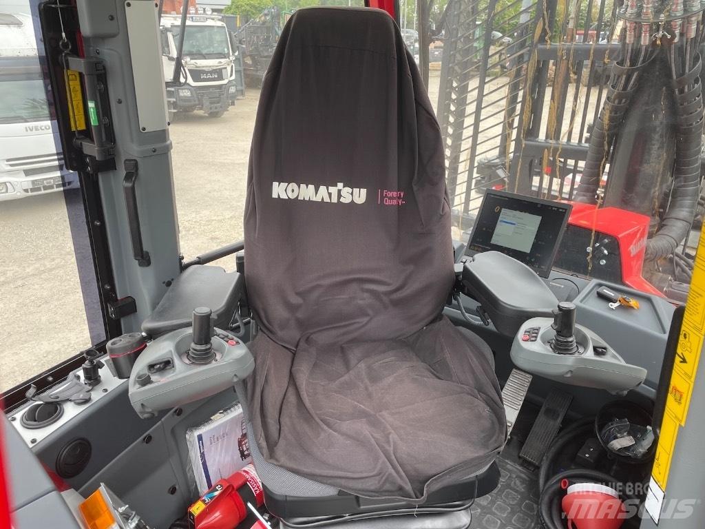 Komatsu 855 شاحنات