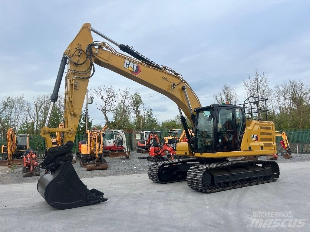 CAT 320 حفارات زحافة