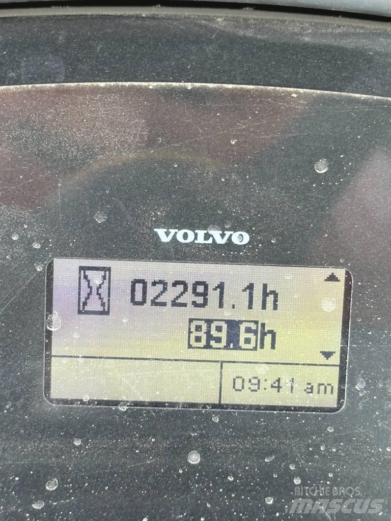 Volvo L 25 H لوادر بعجل