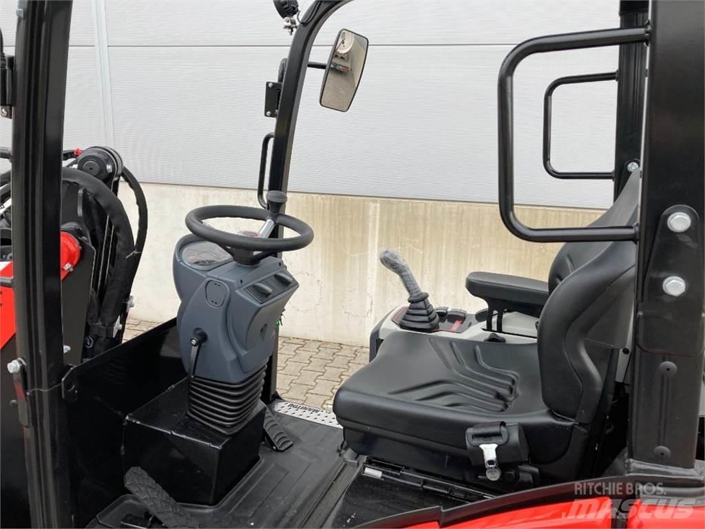 Manitou MLA 2-25 H ماكينات زراعية أخرى