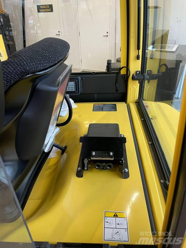 Hyster J 3.0 XN شاحنات ذات رافعات شوكية تعمل بالكهرباء