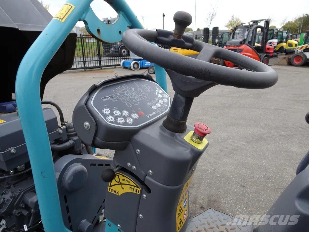 Hamm HD12VV مداحل ثنائية الاسطوانة