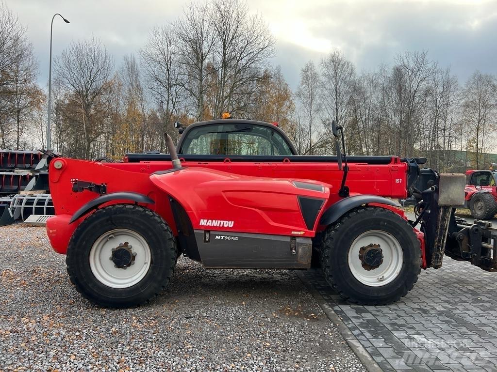 Manitou MT 1440 مناولات متداخلة