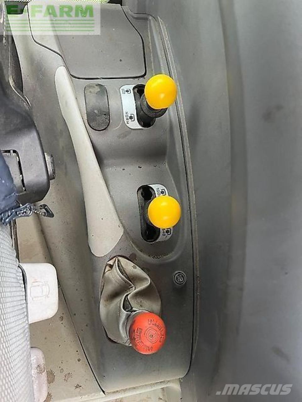 Deutz-Fahr 6120 الجرارات