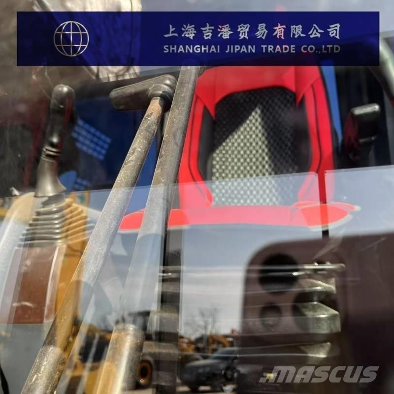 Sany SY 155 C حفارات زحافة