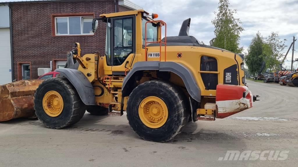 Volvo L 110 H لوادر بعجل