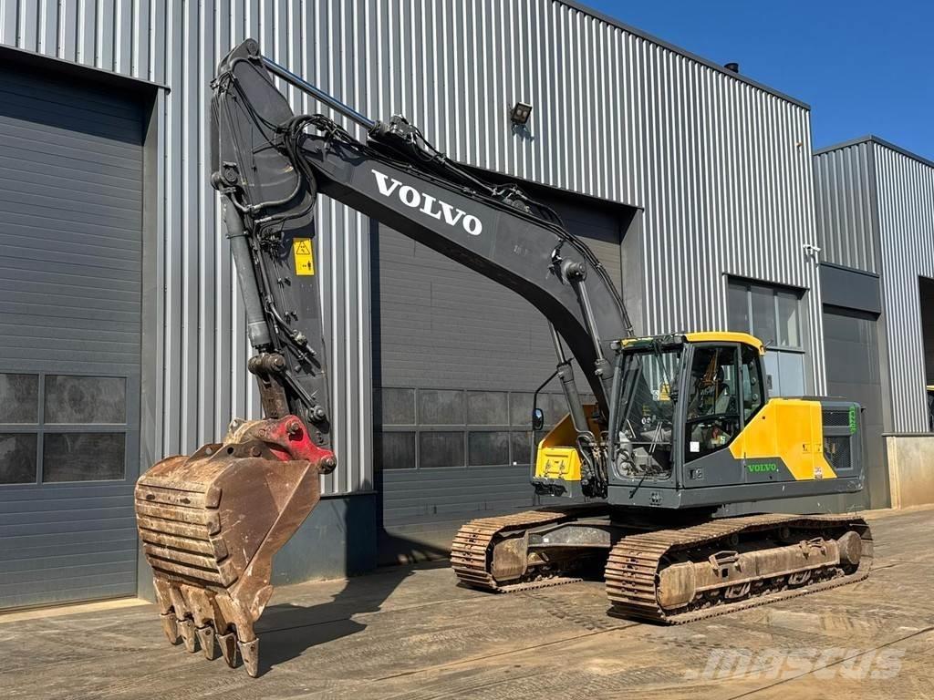 Volvo EC220EL حفارات زحافة
