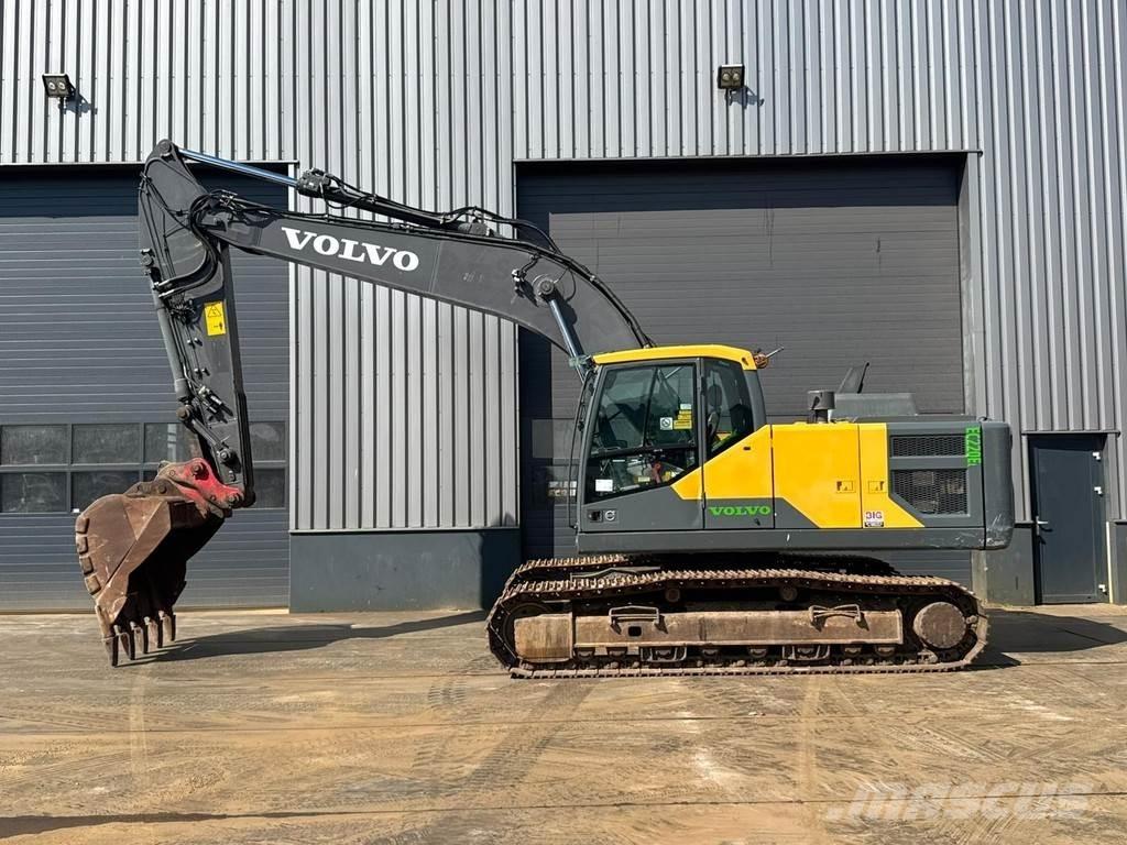 Volvo EC220EL حفارات زحافة