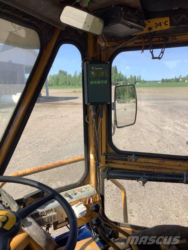 CAT 966 C لوادر بعجل