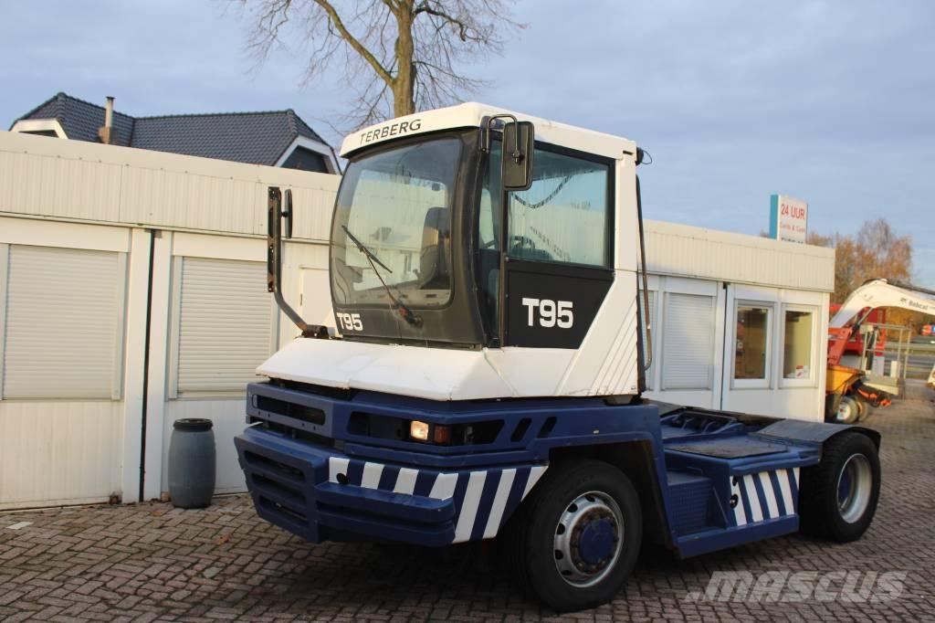Terberg RT 282 جرارات صالات المطارات