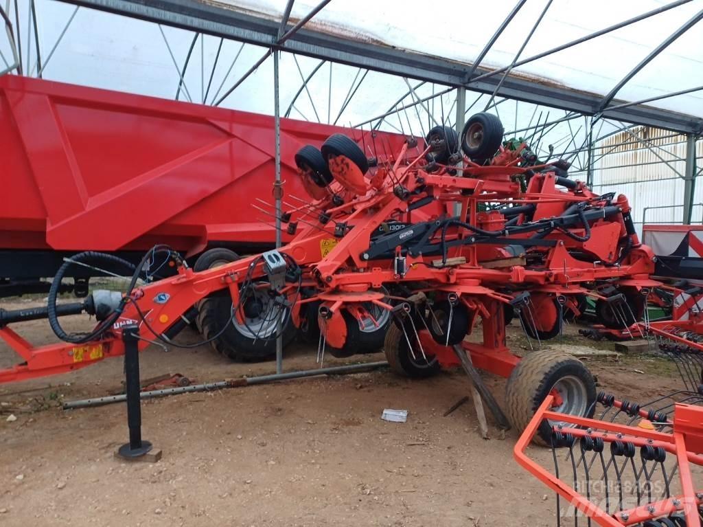 Kuhn GF 13012 مكابس وميبسات التبن