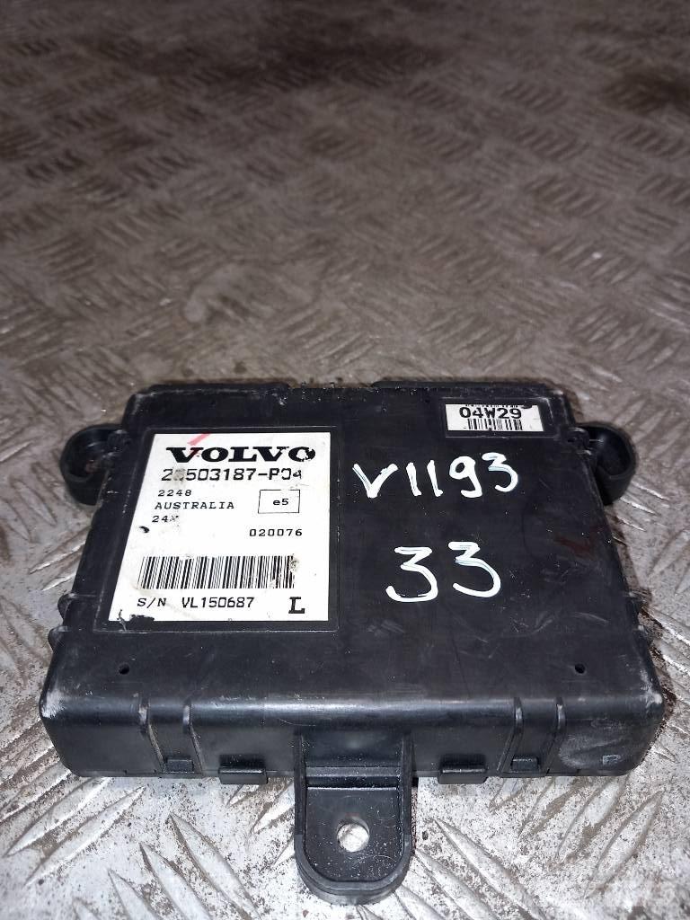 Volvo FH 12    20503187 إلكترونيات
