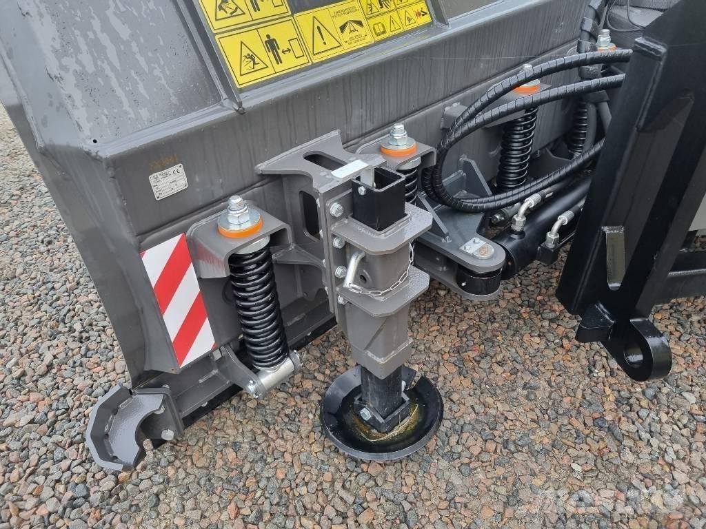 Pronar PUV 3600HD حراثات ونصول الجليد