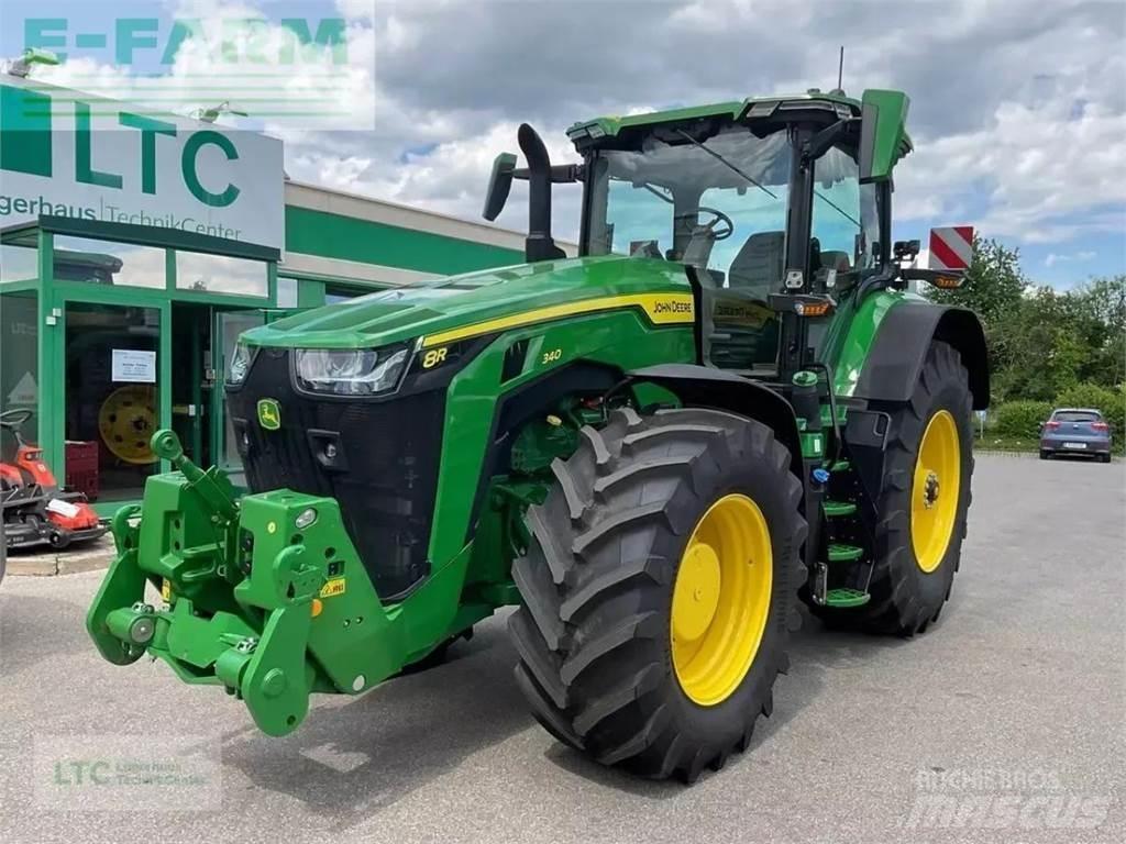 John Deere 8r340 الجرارات