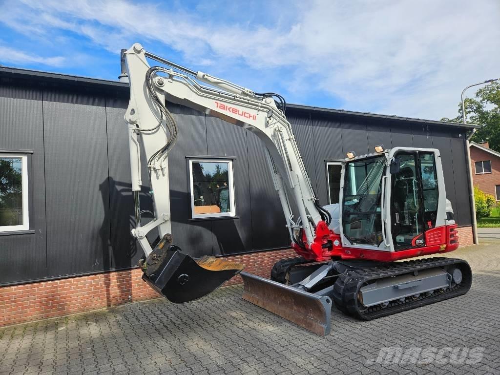 Takeuchi TB 290 حفارات وسط 7 طن - 12 طن