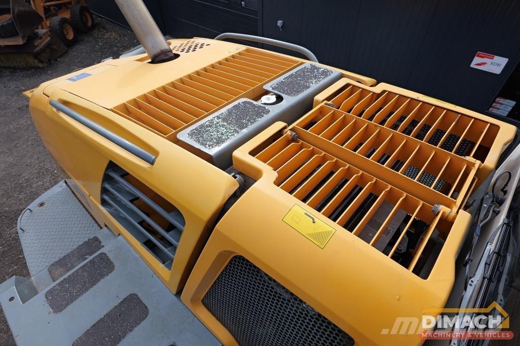 Liebherr L556 لوادر بعجل