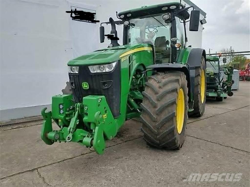 John Deere 8320R الجرارات
