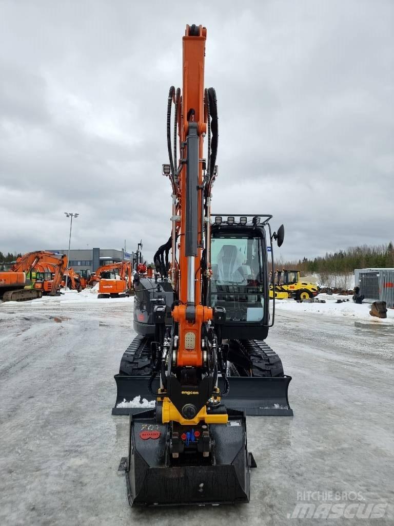 Hitachi ZX 85 US-6 حفارات وسط 7 طن - 12 طن