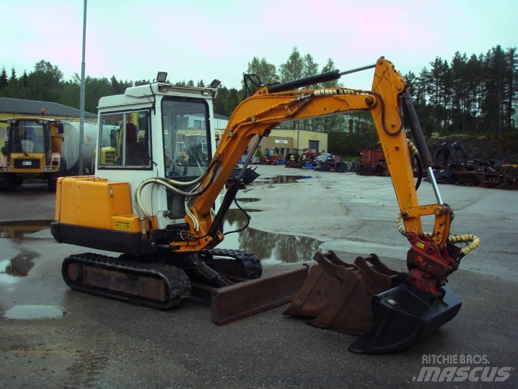 Hanix N 350-2 حفارات صغيرة أقل من 7 طن (حفارات صغيرة)