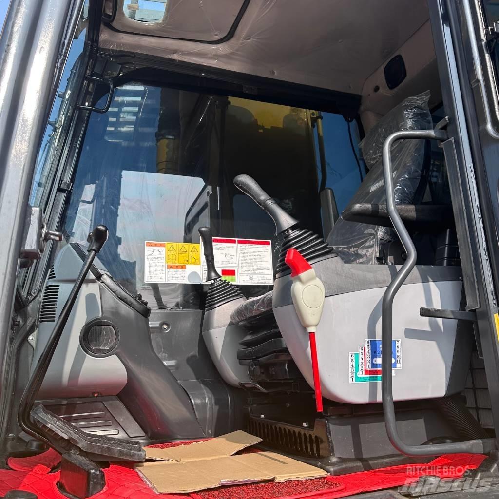 Komatsu PC 200-8 حفارات زحافة