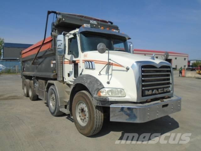 Mack GU813 شاحنات قلابة