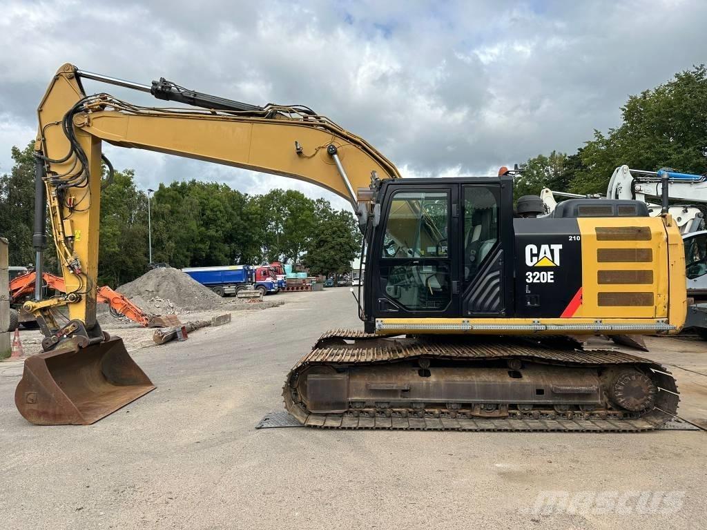 CAT 320 EL حفارات زحافة