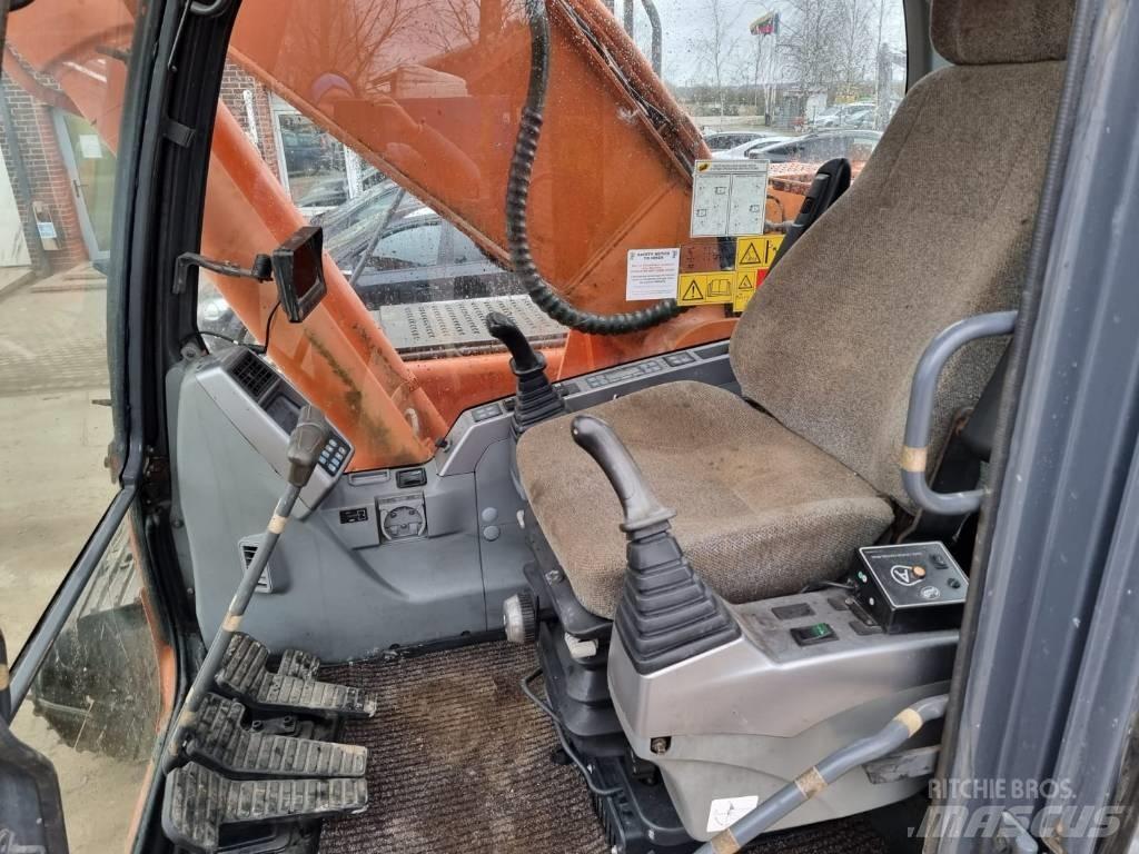 Doosan DX 225 LC حفارات زحافة