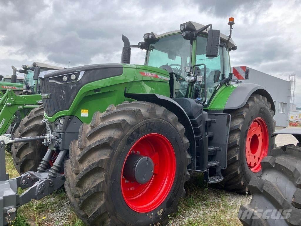 Fendt 1050 الجرارات
