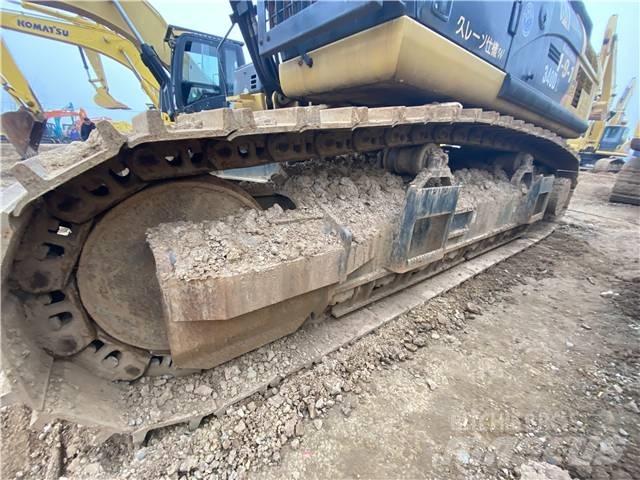 CAT 340D2 حفارات زحافة